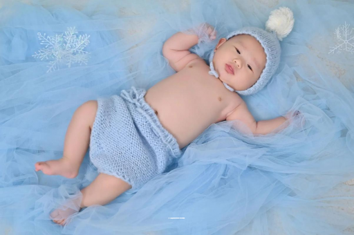 沙河宝宝睡觉爱笑 沙河宝宝睡觉爱笑